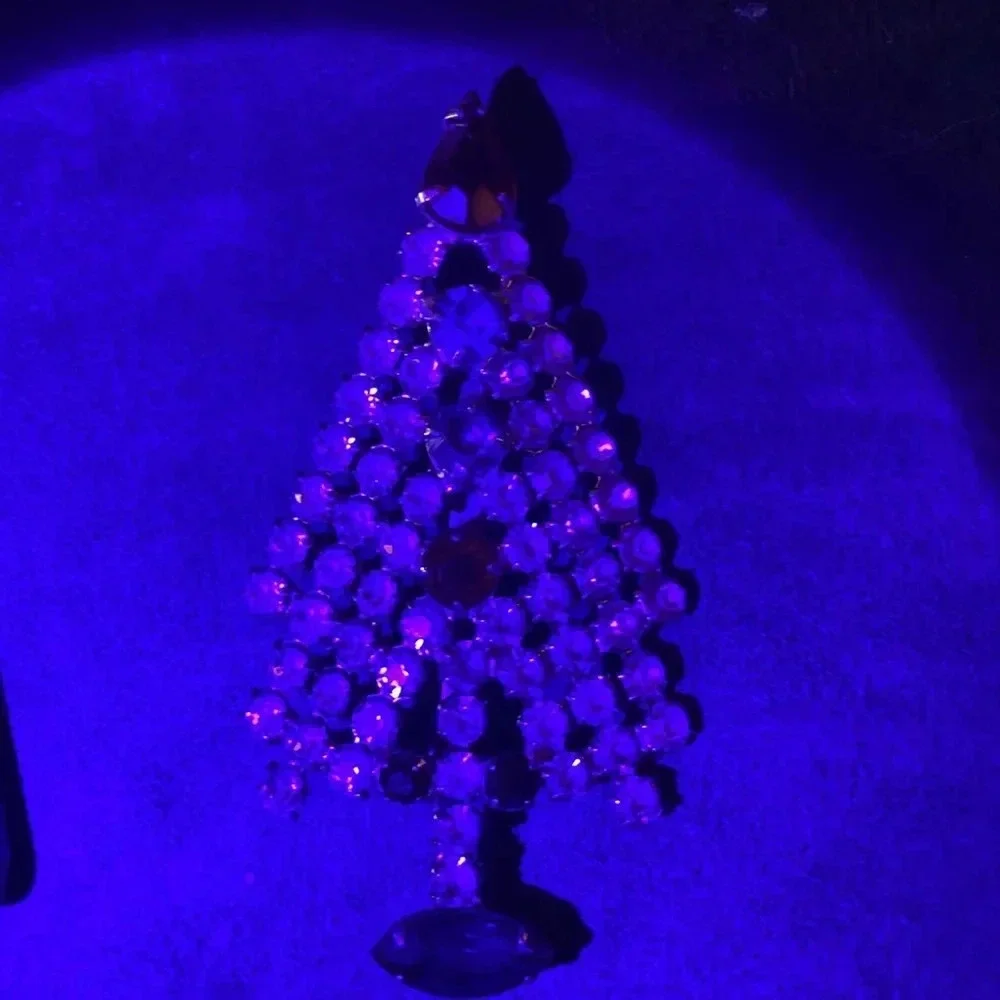 Vintage prob rhinestones Christmas tree brooch